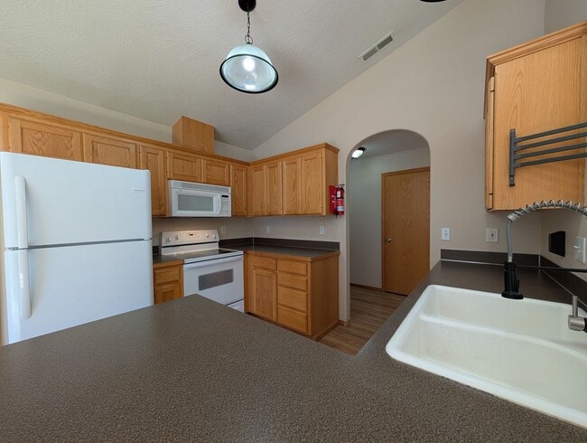 Building Photo - Great 3bed/2 bath home in Springfield!