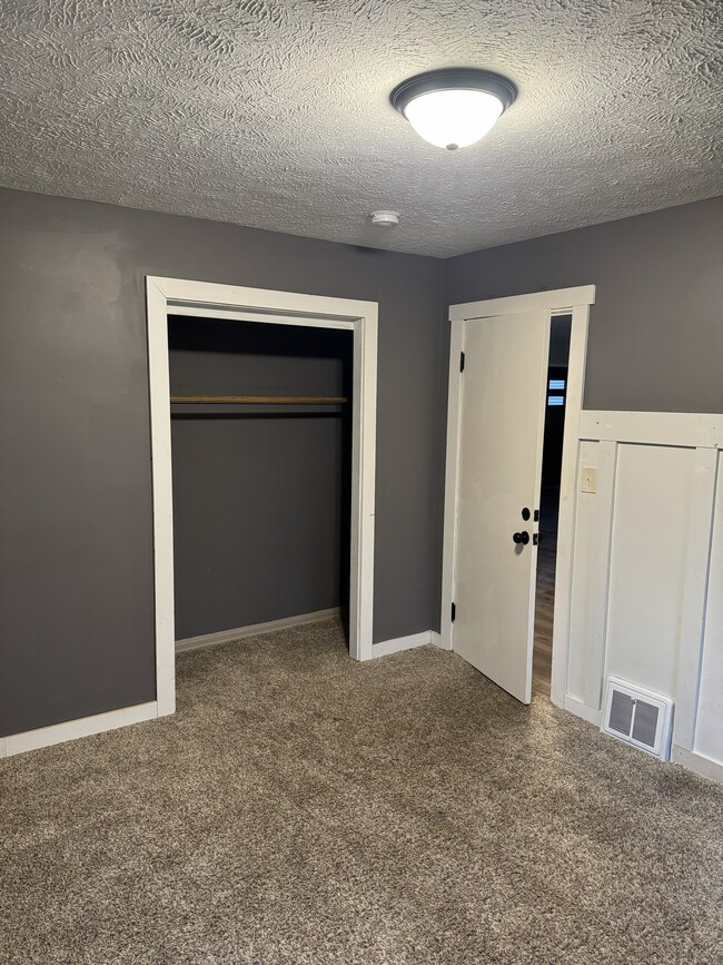 Building Photo - 500 Sunset Blvd