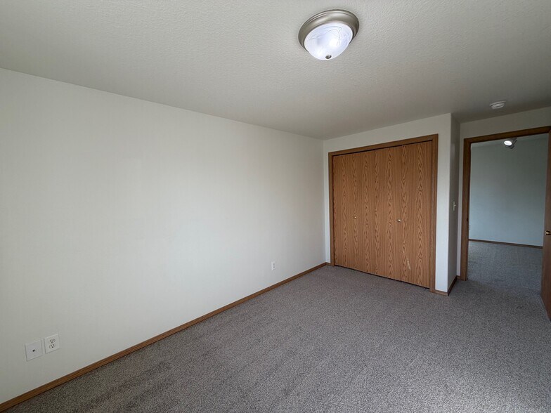 Building Photo - 1139 2nd St NW