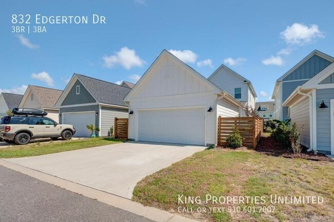 Building Photo - 832 Edgerton Dr