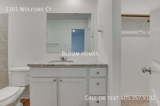 Building Photo - 2301 Wolford Ct