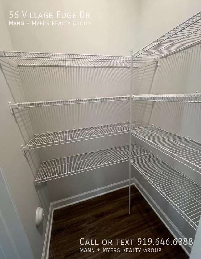 Building Photo - 56 Village Edge Dr