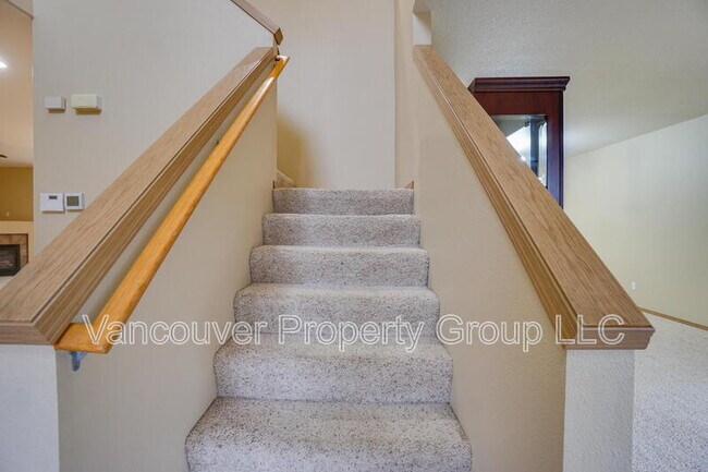 Building Photo - 2420 NE 165th Ave