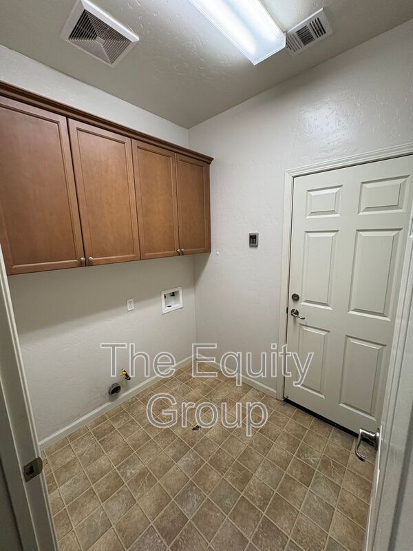 Building Photo - 6251 W Perez Ave