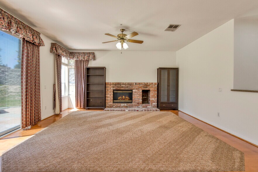 Building Photo - 11925 Wood Ranch Rd