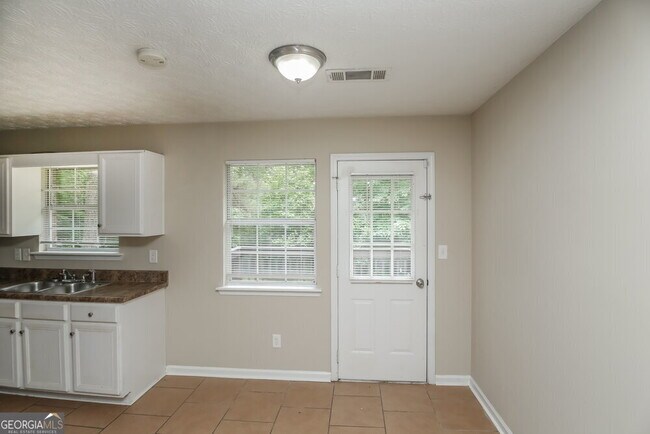 Building Photo - 7929 Mattie McCoy Ln