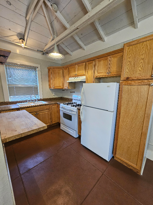 Building Photo - 37 E University Blvd