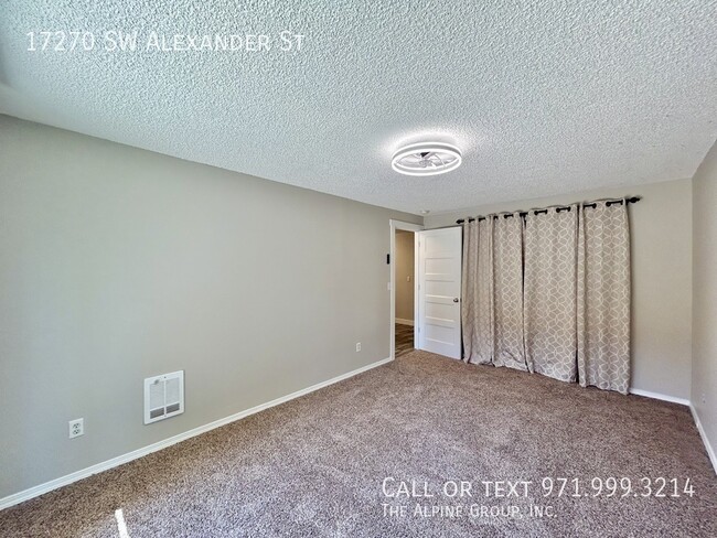 Building Photo - 17270 SW Alexander St