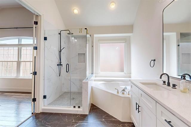 Building Photo - 9964 Madrone Dr