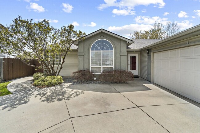 Building Photo - 9297 W Calico St