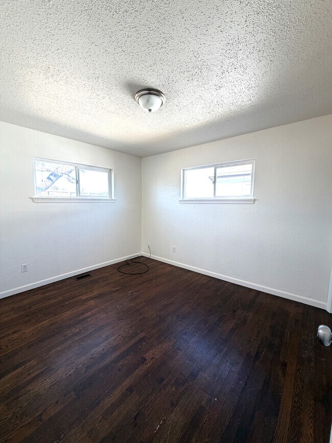 Building Photo - 9041 Clarkson St