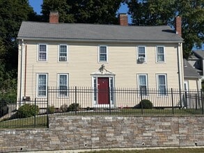 Building Photo - 231 Lakeside Ave