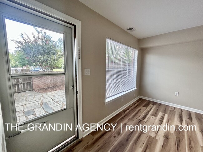 Building Photo - 1803 Grandin Rd SW