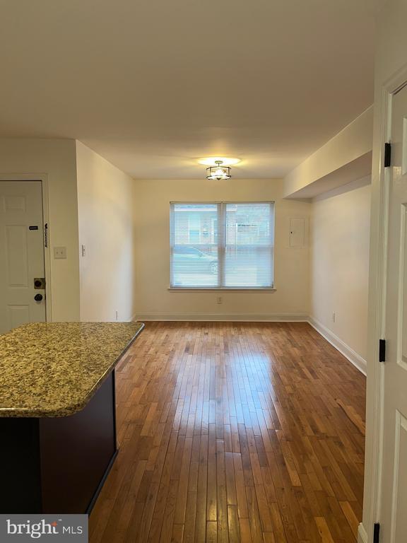 Building Photo - 1324 N Hancock St