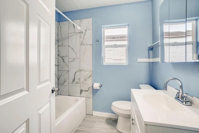 Building Photo - Updated 2BR Home in Marysville – Spacious Garage, Decks & RV Parking!