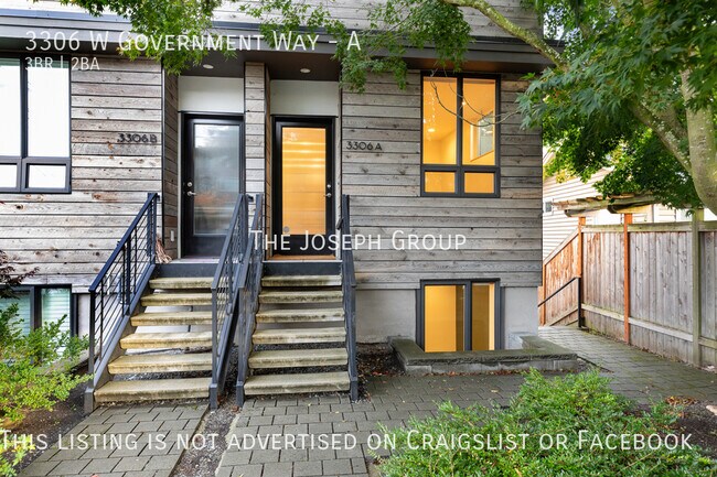 Building Photo - Stunning Magnolia 3 bed w/rooftop deck