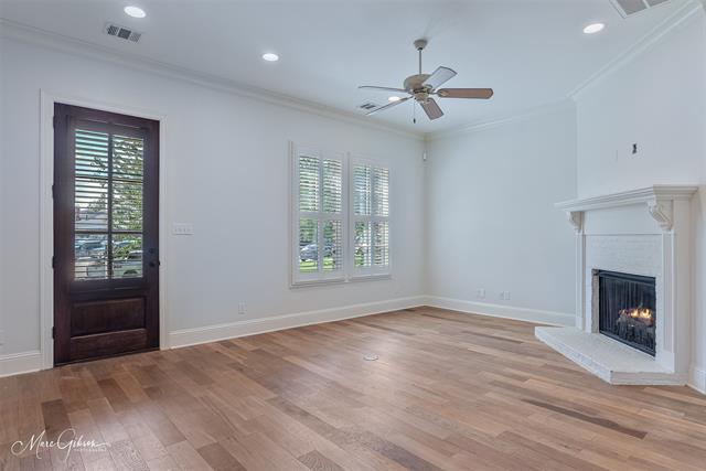 Building Photo - 1930 Chestnut Pk Ln