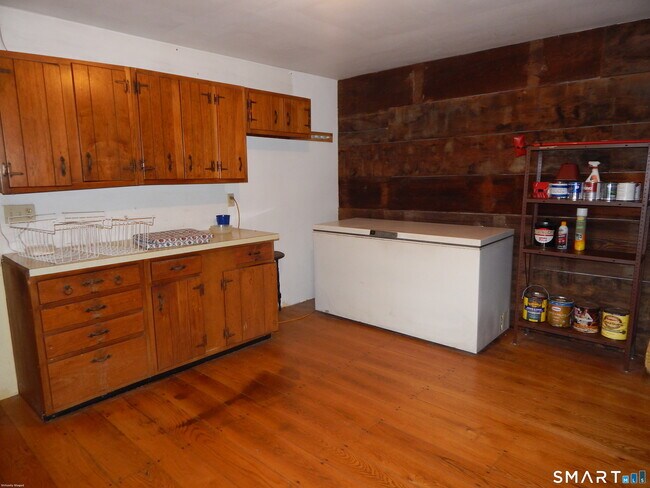 Building Photo - 284 Kick Hill Rd