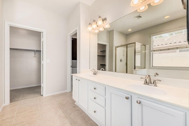 Building Photo - 3494 E Hampton Ln