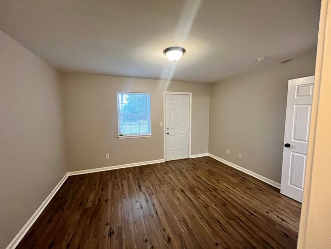 Primary Photo - Two bedroom, 1.5 bath condo in High Point-...