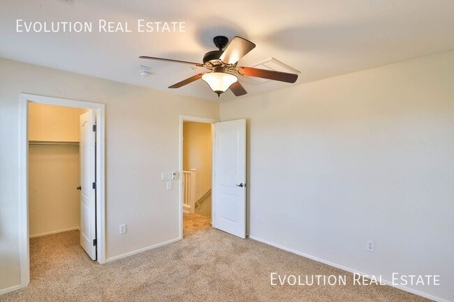 Building Photo - 2623 S Key Biscayne Dr