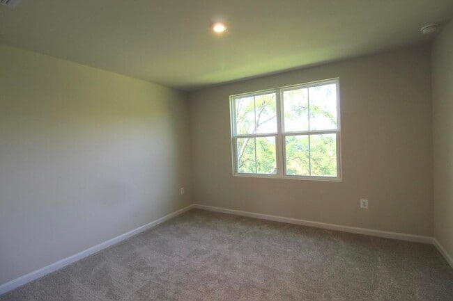 Building Photo - 2910 Orchard Ln