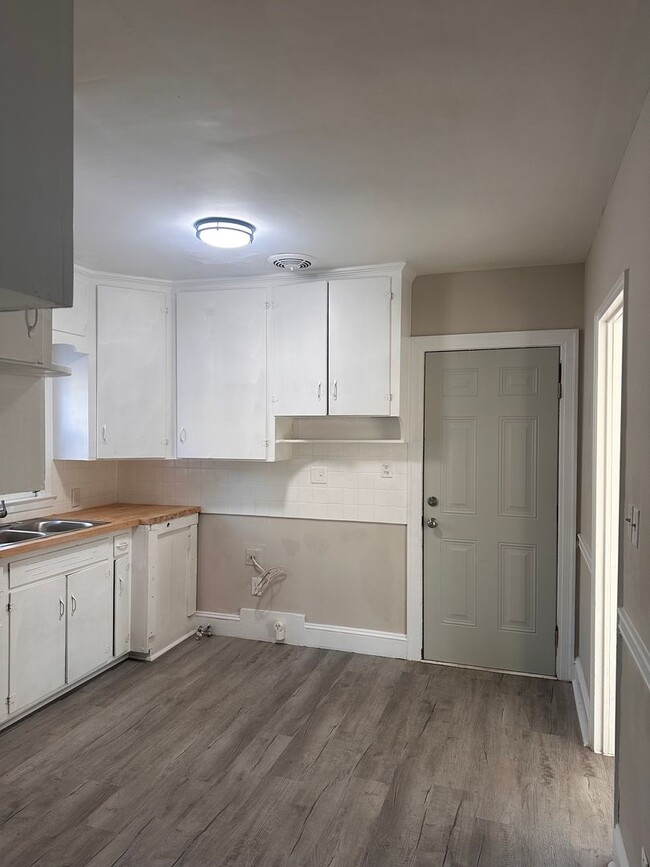 Building Photo - RENTAL HOME 3BD/2BTH