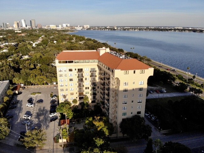 Primary Photo - 2109 Bayshore Blvd