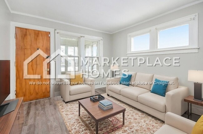 Building Photo - 15751 Fairfield St