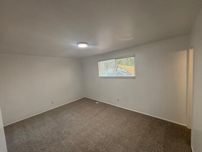 Building Photo - 7734 S 1100 E