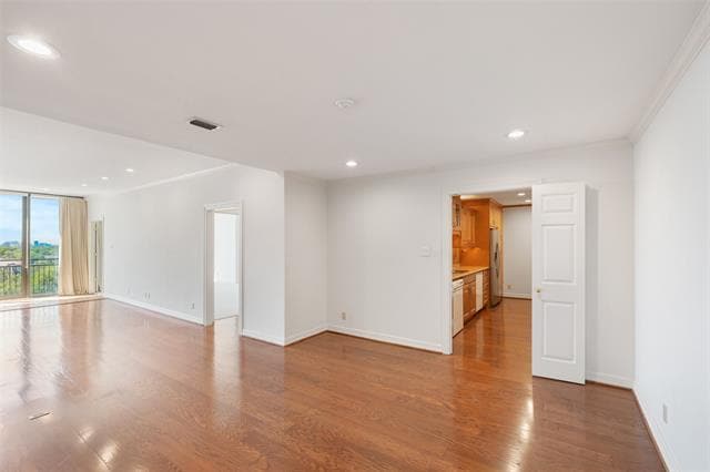 Building Photo - 6335 W Northwest Hwy