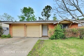 Building Photo - 4738 Trail Lake Dr