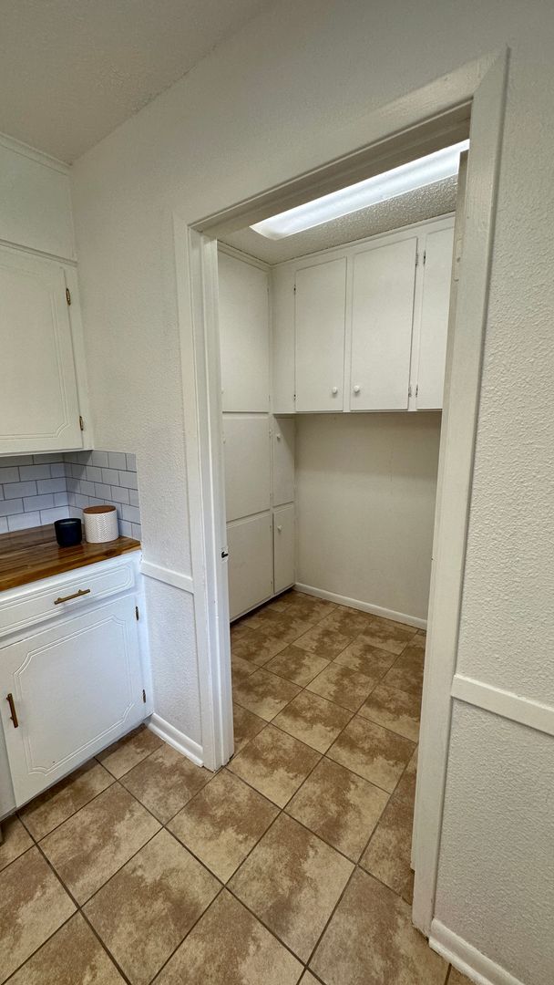 Building Photo - South Tyler! Beautifully Updated 3 Bedroom...