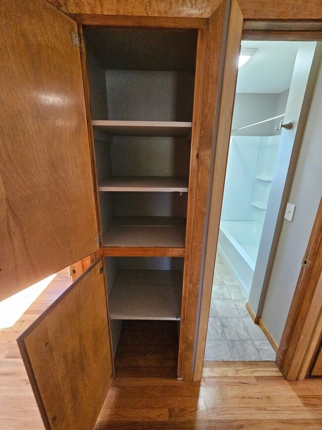 Building Photo - Single Family with basement