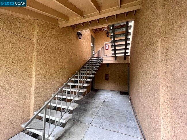 Building Photo - 785 Watson Canyon Ct