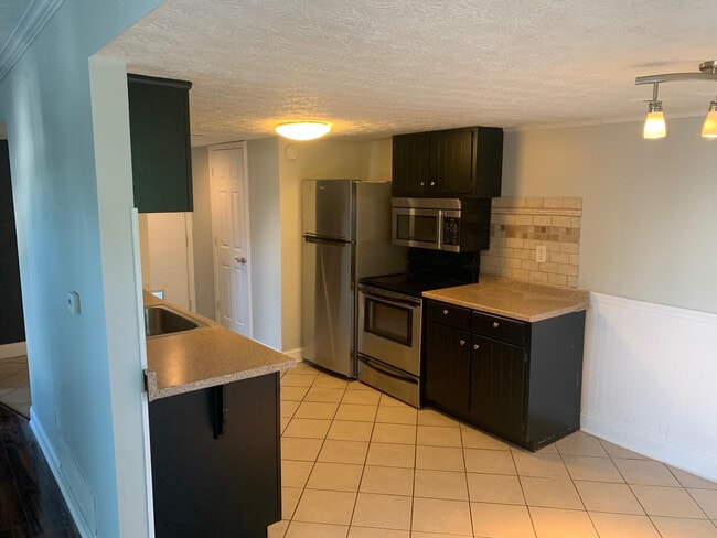 Building Photo - 4243 Briarwood Dr