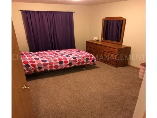 Building Photo - LOOKING FOR MORE SPACE? TRY US! 3 BD, 2 BA TOWN HOME IN TEA!