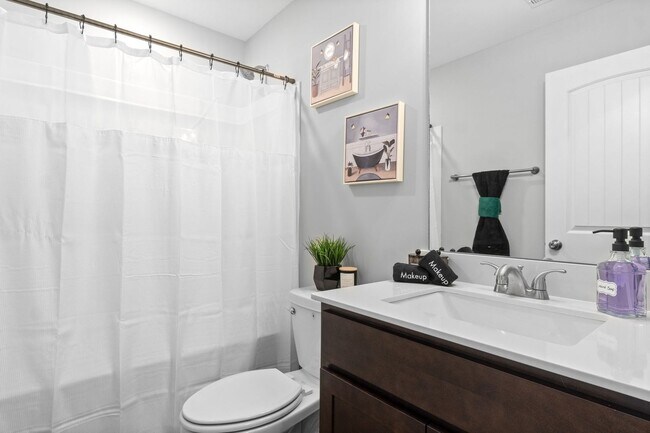 Building Photo - Modern Comforts in Clarksville – Stylish 2...
