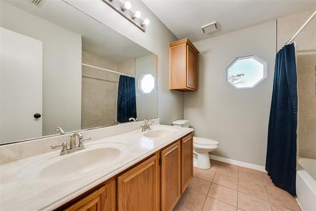 Building Photo - 10605 Bachman Dr