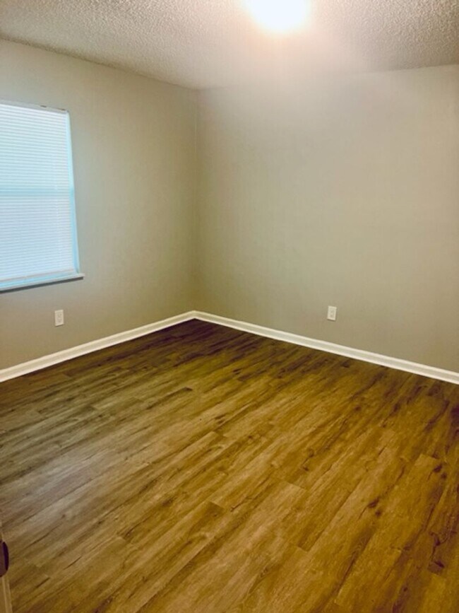 Building Photo - 3 BR/2BA | Newly Renovated Single Family Home | 1-Car Covered Parking | Front yard!