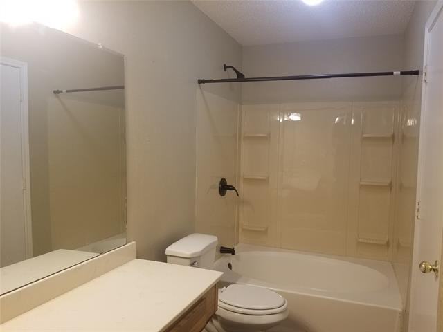 Building Photo - 6412 Brookcrest Dr
