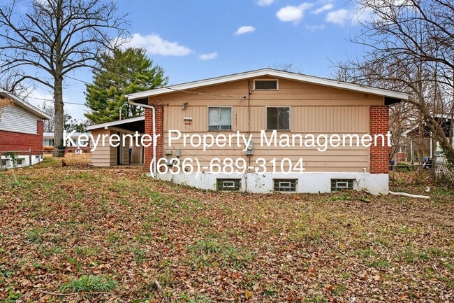 Building Photo - Updated 3-Bedroom Home with Fenced Yard in Florissant