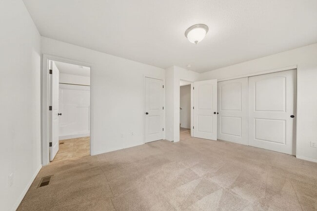 Building Photo - 1512 SE 117th Ave