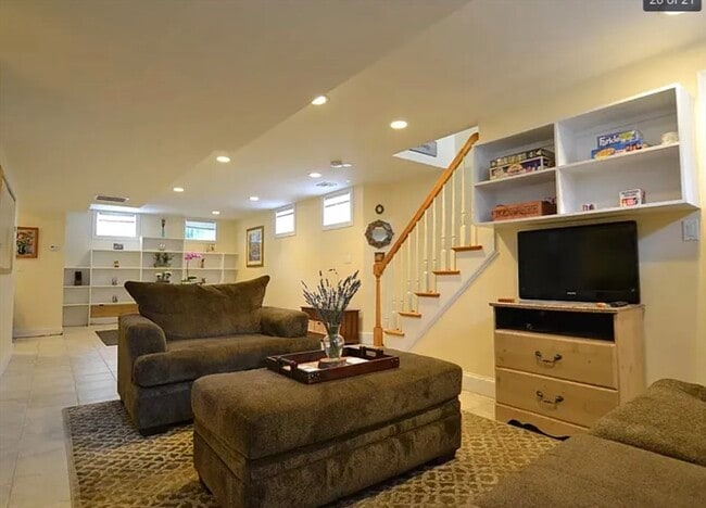 Building Photo - 58 Spiers Rd