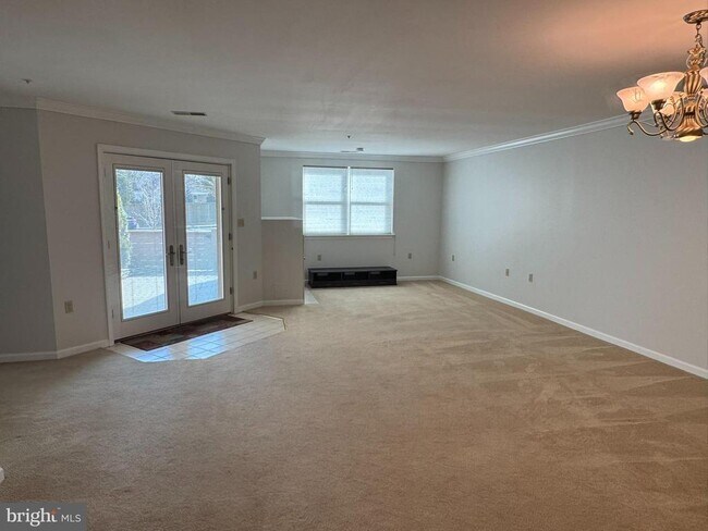 Building Photo - 102 Mercer Ct