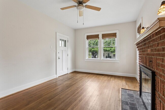 Building Photo - 3BR/1.5BA Rancher in Hampton, VA