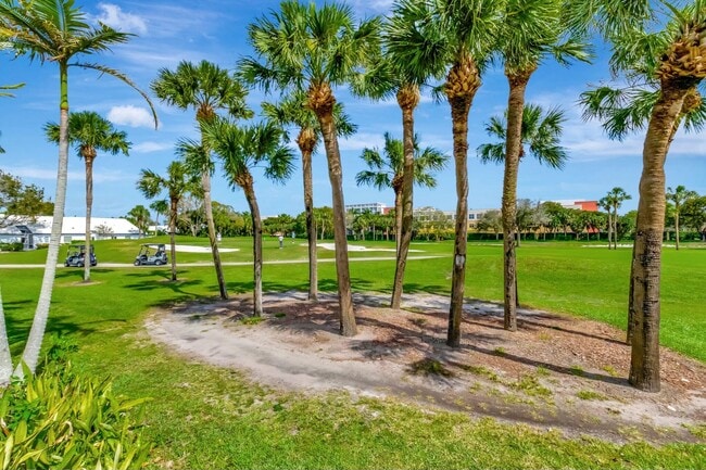 Building Photo - 17162 Bermuda Village Dr