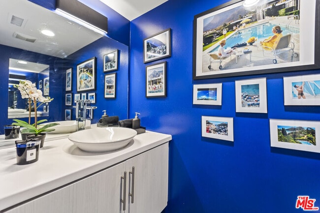 Building Photo - 2201 Polyscope Pl