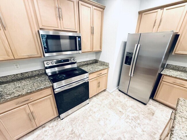 Building Photo - 2983 Ashland Ln S