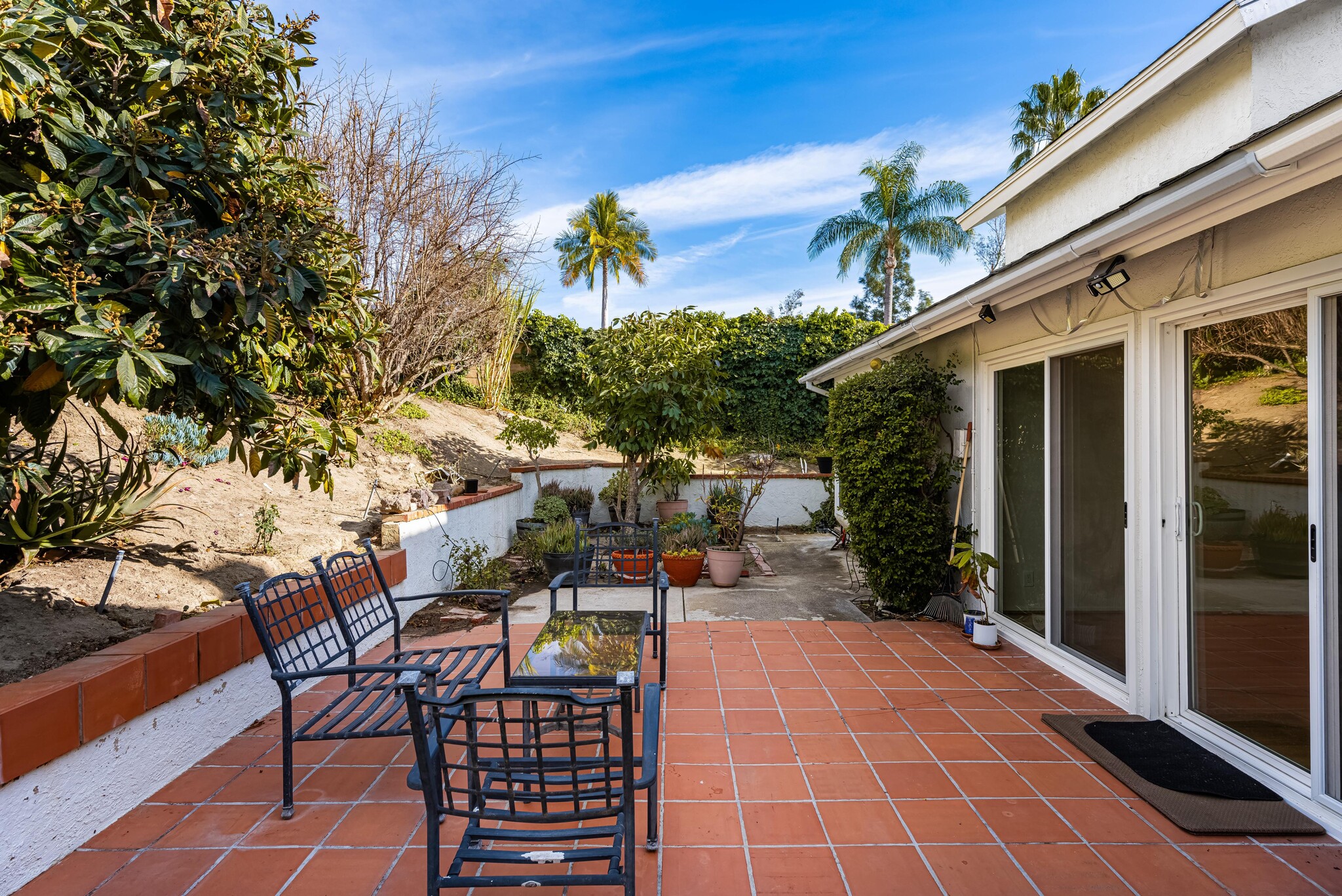 Building Photo - 24681 Creekview Dr